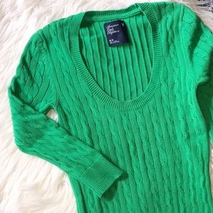 AEO Cable Knit Kelly Green Scoop Neck Sweater